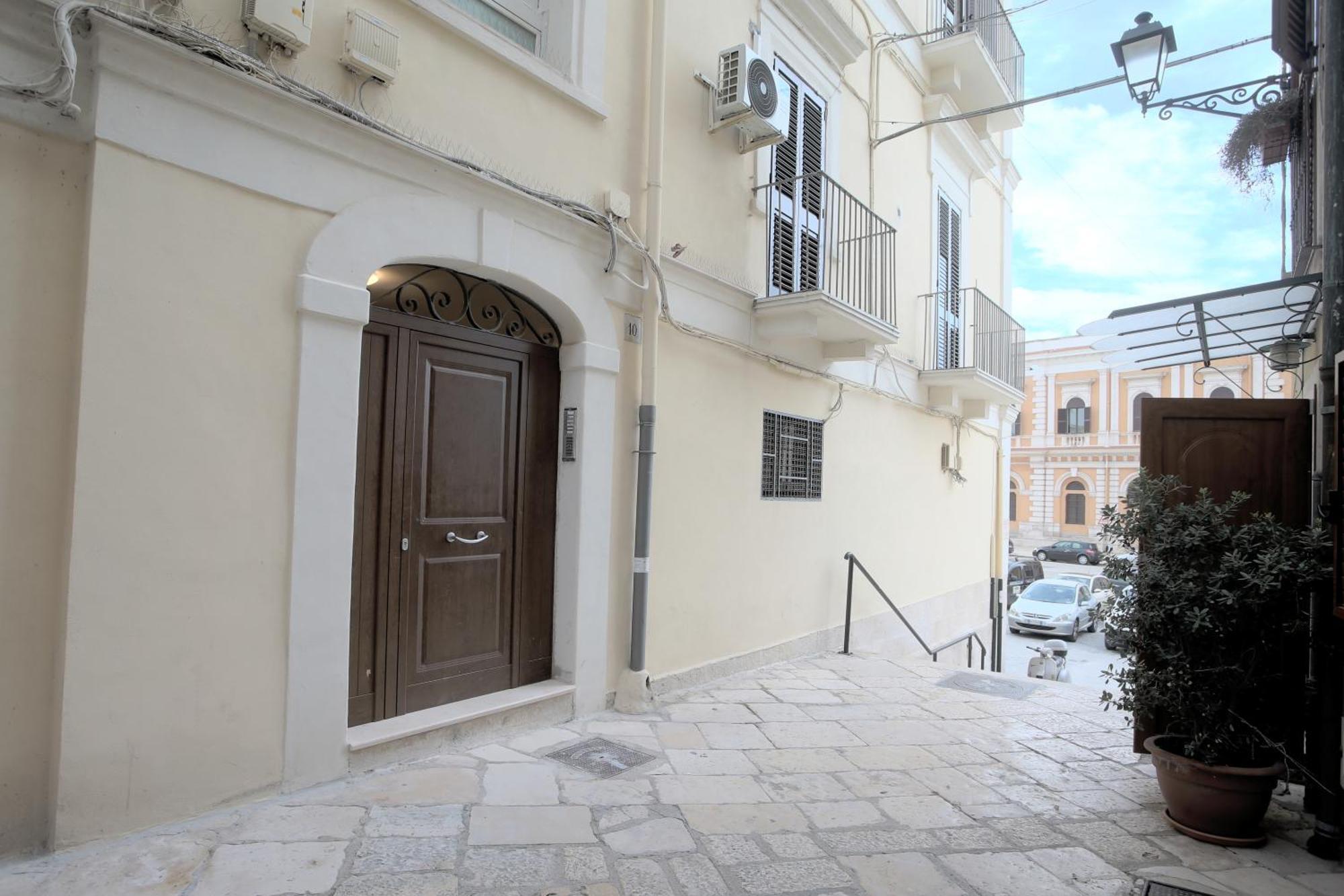 Hotel Le Residenze Del Capitano Bari Exterior foto